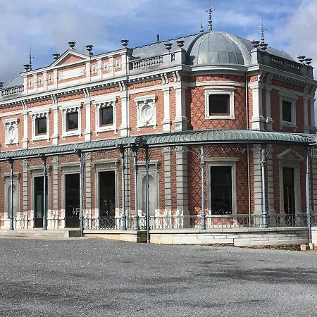 Holiday Home "Les Ancolies " Gite Citadin Spa Bagian luar foto