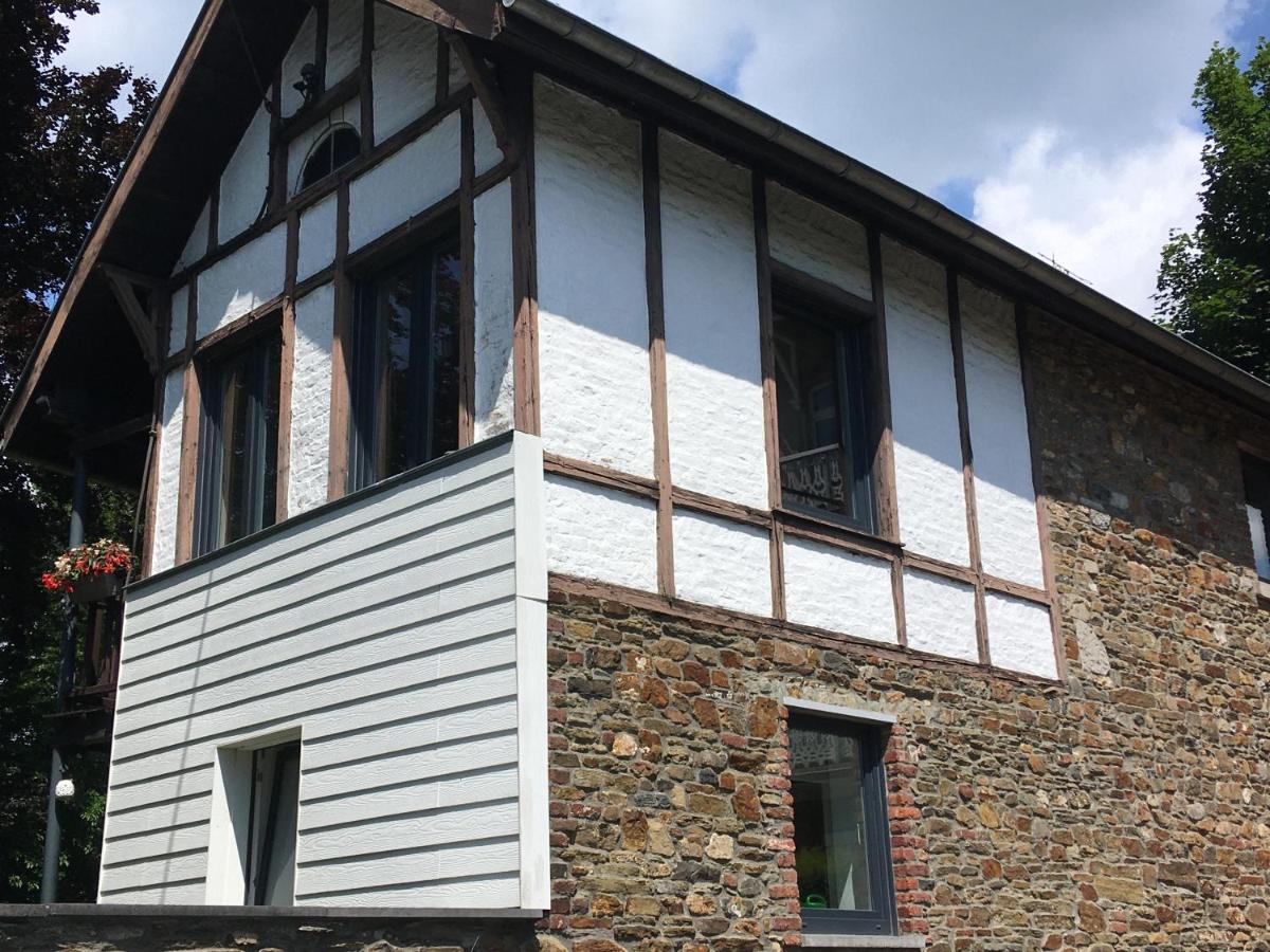 Holiday Home "Les Ancolies " Gite Citadin Spa Bagian luar foto