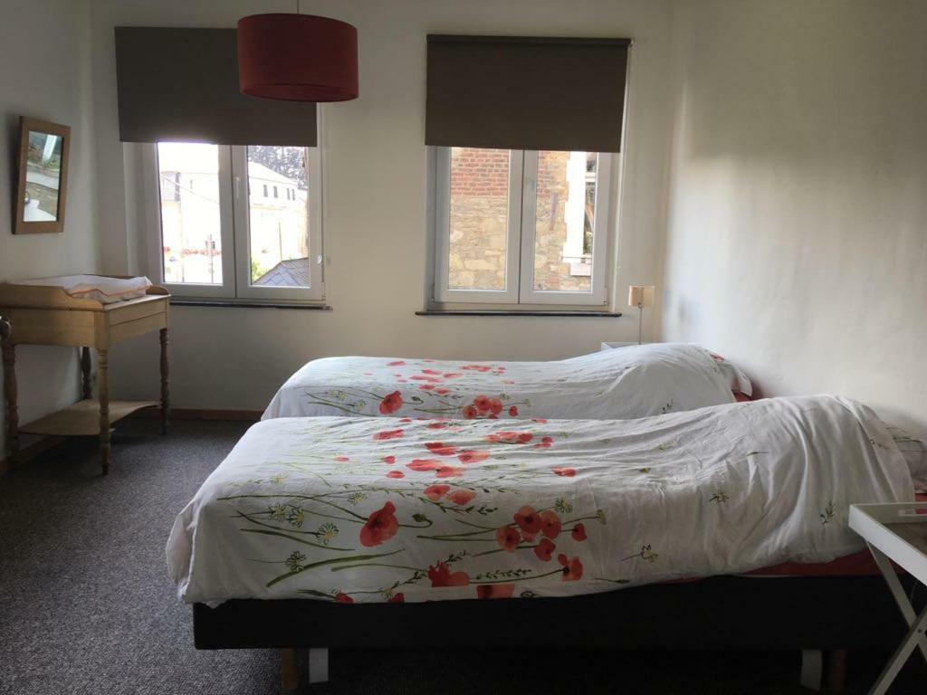 Holiday Home "Les Ancolies " Gite Citadin Spa Bagian luar foto