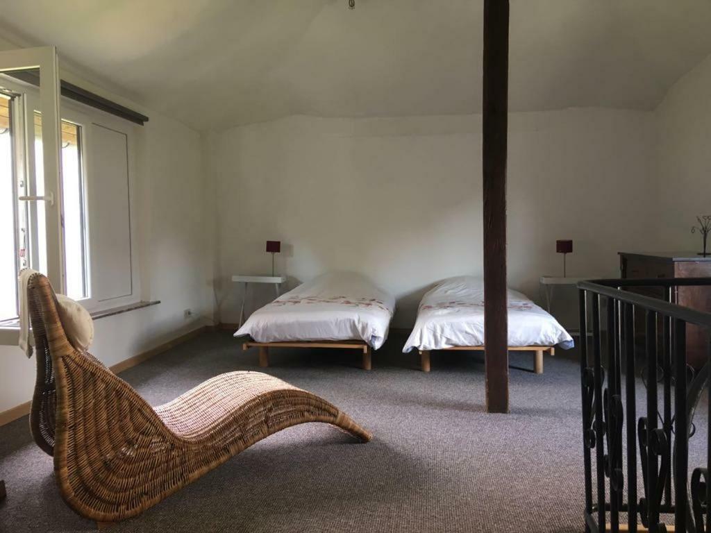 Holiday Home "Les Ancolies " Gite Citadin Spa Bagian luar foto
